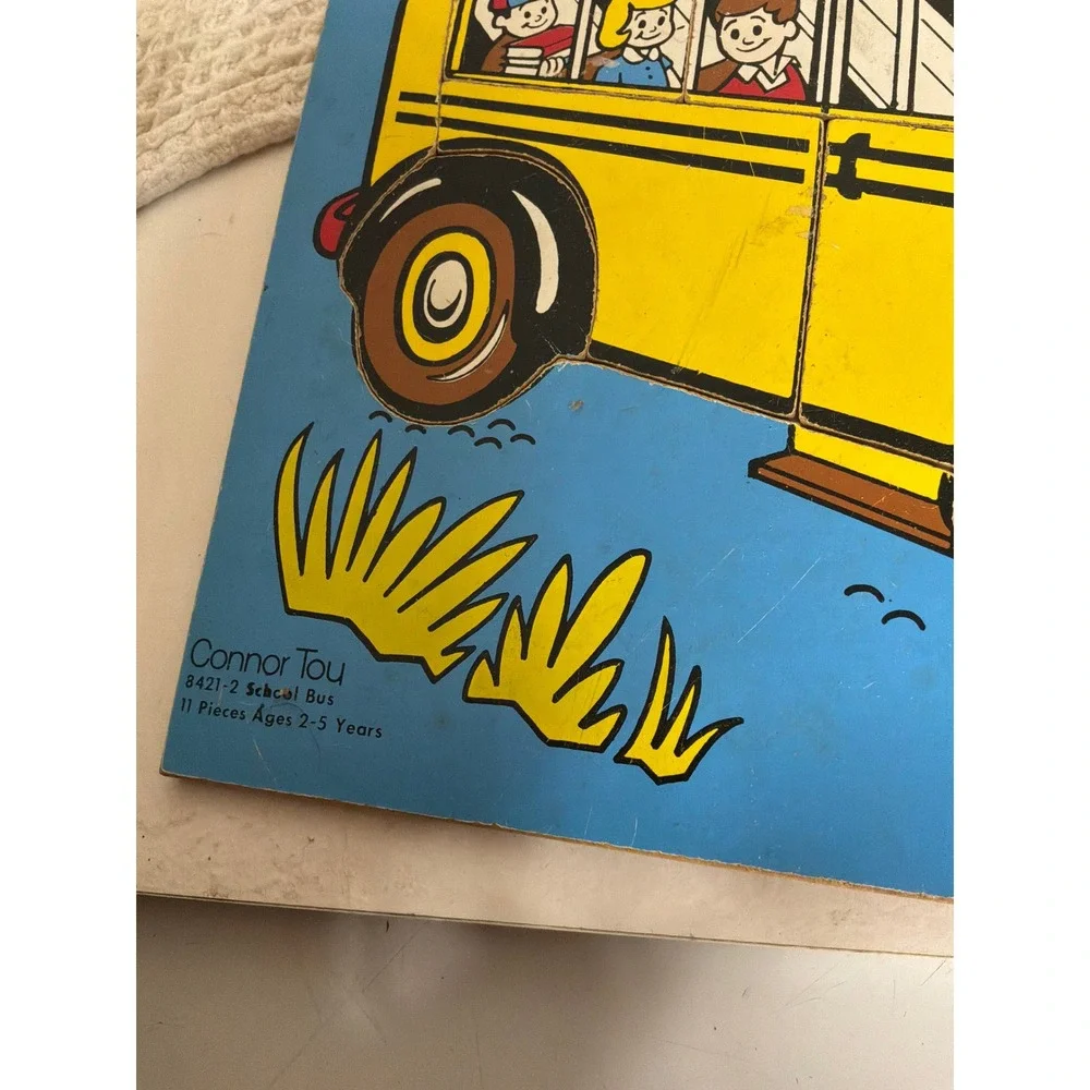 Vintage Kids Connor Toy School Bus Wooden Tray Puzzle 11 Piece Yellow